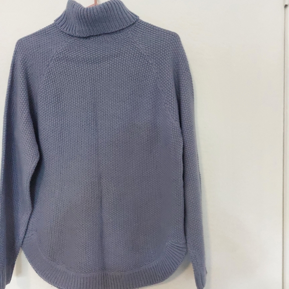 Suzy Sheir turtle neck sweater - Picture 2 of 2
